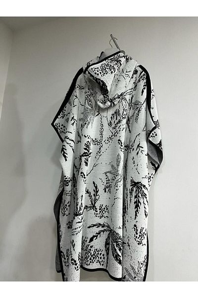 Kayaka triko women's hooded patterned poncho