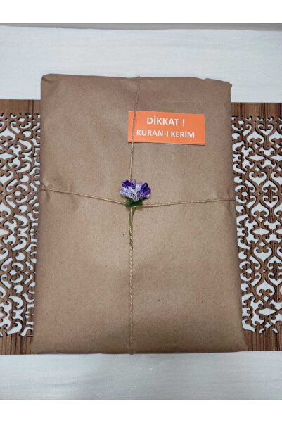 KAHRAMAN HEDİYELİK 32 Isimli Kuranı Kerim Ortaboy (16X24)(FUŞYA PEMBE, MÜHÜRLÜ)namaz Örtüsü, Tesbih, Ayraç Seti