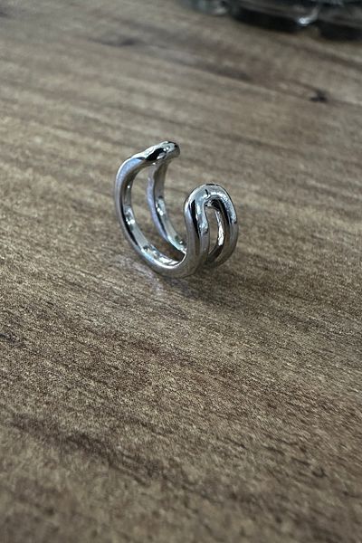 ARASKO Unisex Cartilage Patterned Earrings