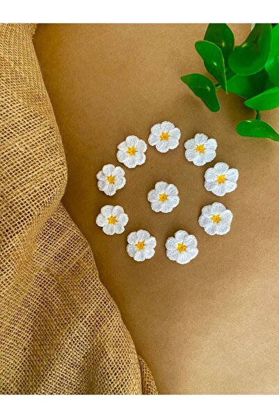 SGSPACK Motiv margaretă albă tricotat manual - Prețul este pentru 10 bucăți