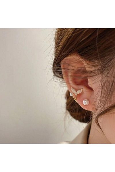 AKIN AKSESUAR HEDİYELİK Zircon Gold Fishtail Detailed Pearl Design Earrings