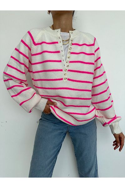 BEJNA Gestreifter Strickpullover mit fuchsiafarbenem Kragen und Knopfloch für Damen