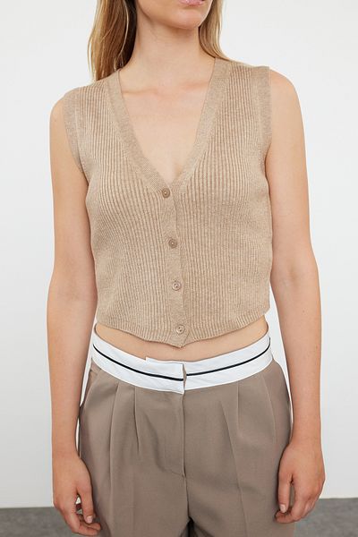 Trendyol Collection Camel Premium специална прежда трикотажна жилетка с V-образно деколте - TWOAW24SV00049