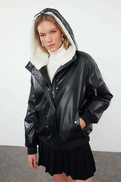 Trendyol Collection Oversize Black Quilted Coat - Plush Detailed and Hooded, Twoaw25Mo00120