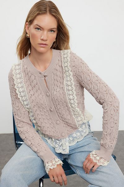 Trendyol Collection Пудра дантелена ажурна/трикотажна жилетка с дупки TWOAW24KZ01059
