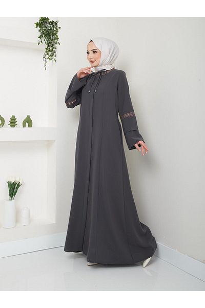 Neva Style فراشة مطرزة مقاس كبير