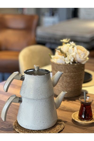 YUNUSOĞLU HOME Granite Coated Pyramid Glass Lid Teapot Cream