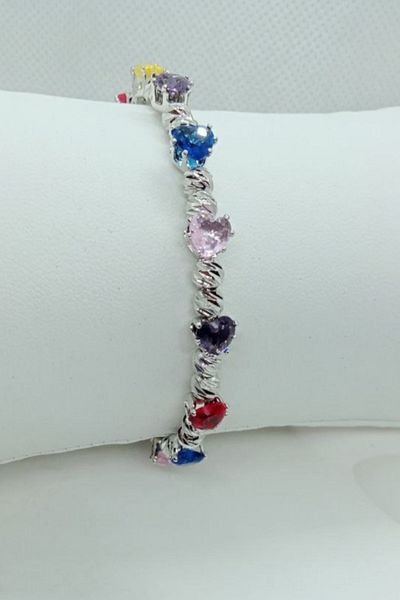 Elasya Jewels Colorful Heart Dorica Detail Flexible Steel Clamp