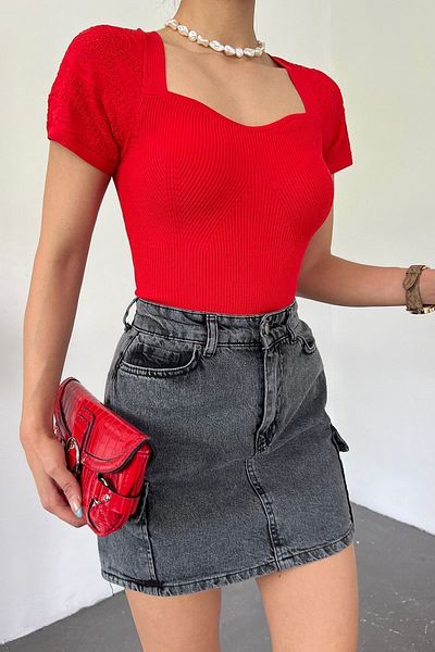 Cistern İstanbul Women's Red Sleeve Knitted Detailed Short Sleeve Sweetheart Neck Knitwear Blouse