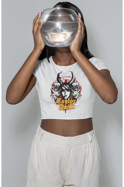 Fuddy Moda Taylor Swift Horror Crop Top - Μπλούζα με γράμματα, S. Print