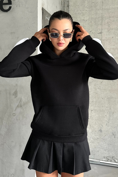 MODAGEN Unisex Oversize Μαύρο Φούτερ με κουκούλα - Λεπτομέρεια μανίκι