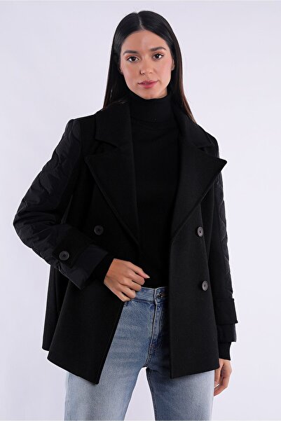 Yake Μαύρο κοντό παλτό με καπιτονέ γαρνιτούρα με διπλό στήθος