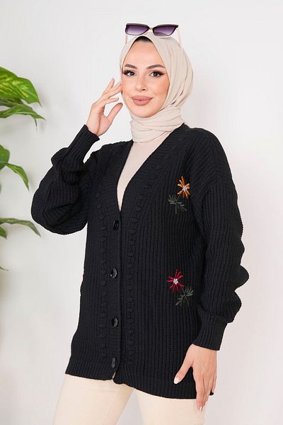 TOFİSA Dámský svetr z černého úpletu - límec s obyčejnou bundou - 23088
