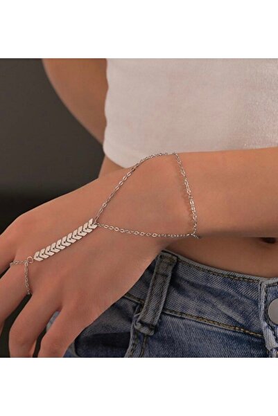 pop up store Silver Color Fishbone Chain Hand Accessory