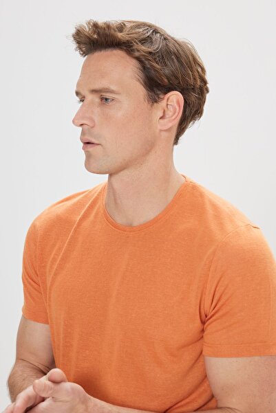 ALTINYILDIZ CLASSICS Ανδρικό λινό μπλουζάκι με πορτοκαλί Slim Fit Slim Fit Crew Neck look
