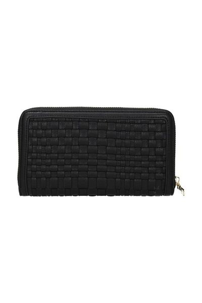 Love Moschino NERO JC5703PP0GKM0 Model Outfit