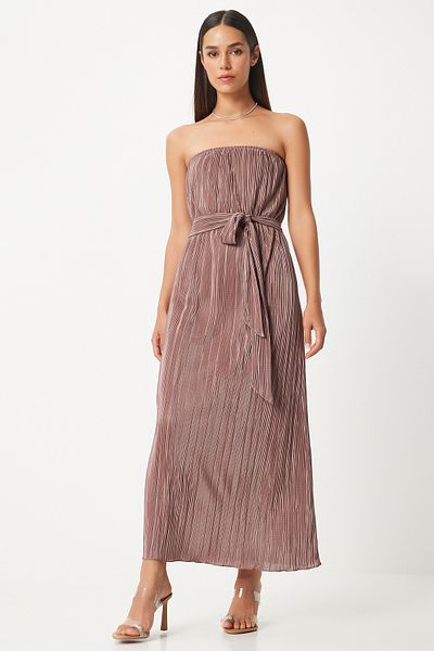 Happiness İstanbul Trägerloses, plissiertes Damenkleid mit Gürtel - Nerz FN03237
