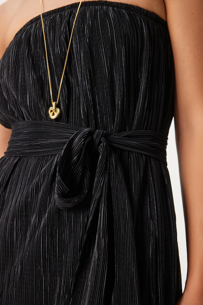 Happiness İstanbul Černé skládané dámské šaty bez ramínek - FN03237