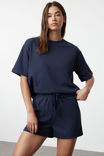 Trendyol Collection Set pijamale tricotate din țesătură Indigo Waffle cu pantaloni scurți THMSS22PT0524