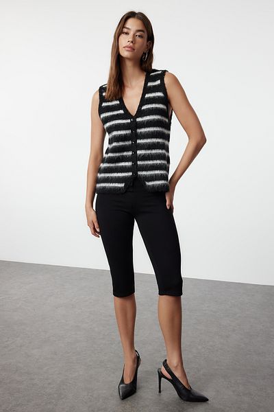 Trendyol Collection V-Neck Striped Soft Black Vest - Twoaw25Ye00034