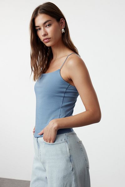 Trendyol Collection Pletené tílko Indigo Strap Regular Stretch TWOSS24AL00024