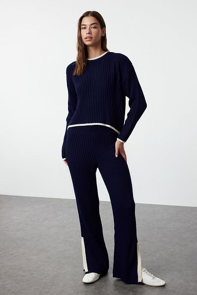Trendyol Collection Sötét sötétkék színes blokk Crop kötöttáru öltöny - TWOAW24AU00021