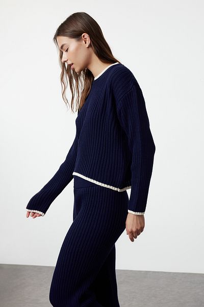 Trendyol Collection Sötét sötétkék színes blokk Crop kötöttáru öltöny - TWOAW24AU00021