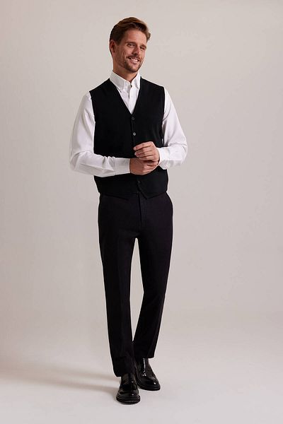 Ysf Men's Black Knitwear Vest