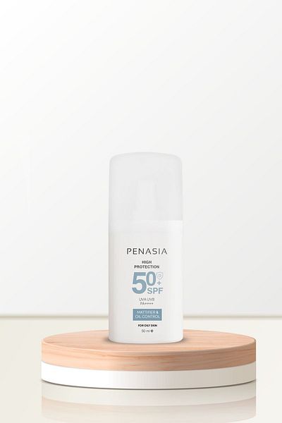 Warna Wear Penasia Mattifier & Oil Control Matte Finish and Oil Balancing Sunscreen