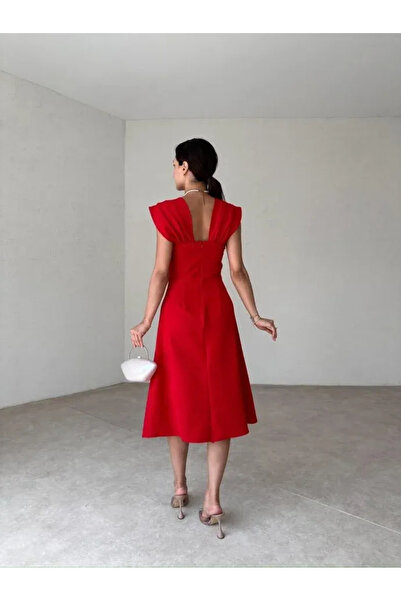 Genel Markalar Kırmızı Yakası Sıralı İncili Kalın Askılı Midi Elbise