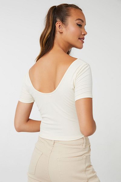 Ardene Cropped Scoop Neck Tee