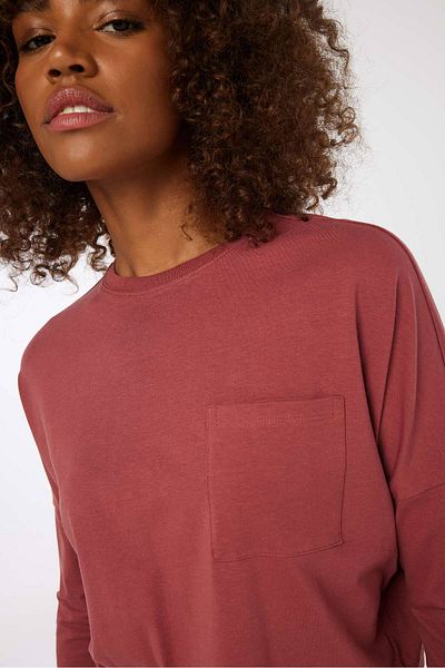 Ardene تي شيرت أساسي بوكسي دولمان بأكمام طويلة