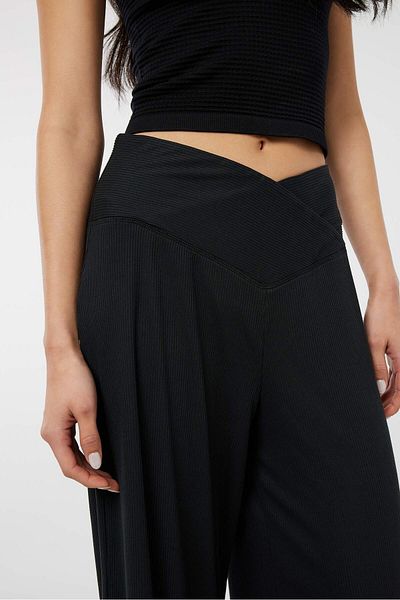 Ardene Super Soft V Front Pants