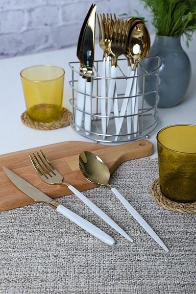 Hira Istanbul Gold - 18 Piece White Pearlescent Spoon and Fork Knife Set