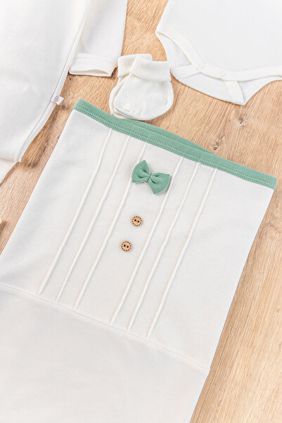 Babymod 8-Piece Baby Boy Hospital Outlet Baby Set with Bow Tie