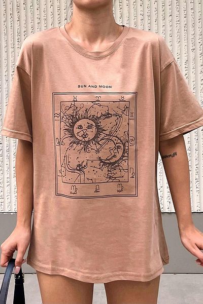 Swist Mink Sun And Moon Printed Oversize Women's Tshirt