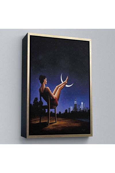 Harita Sepeti Femeie în picioare pe Lună cu cadru negru, pictură de artă surreală