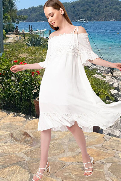 Laranor Сукня з воланами та мереживною обробкою на комірі