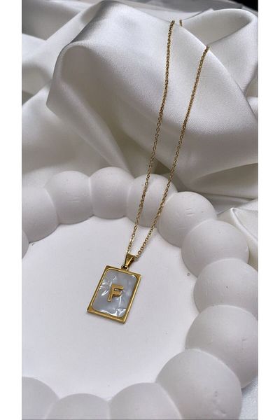 Accessories قلادة ذهبية اللون بحرف فولاذي حرف F