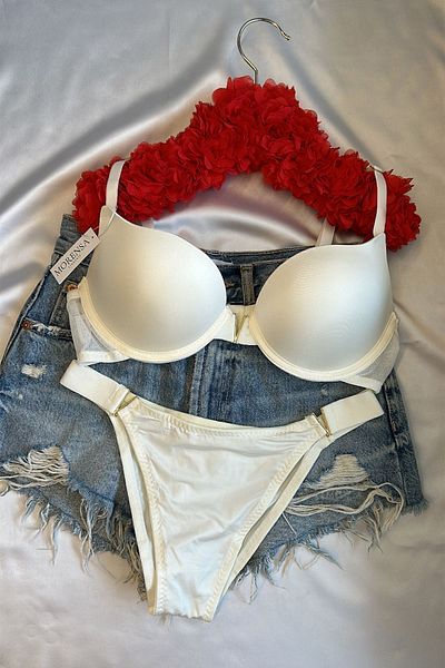 Morensa Ecru Soft Cup Bra Set - V Detailed and Light Support