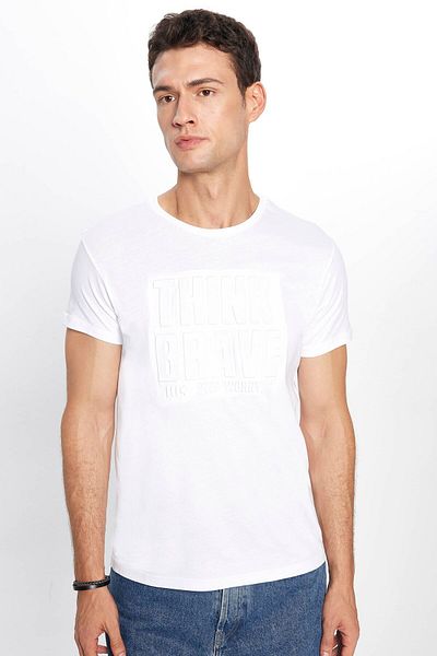 Tudors Λευκό T-Shirt με λαιμόκοψη - 100% βαμβάκι, απαλή υφή, στάμπα και λεπτή εφαρμογή
