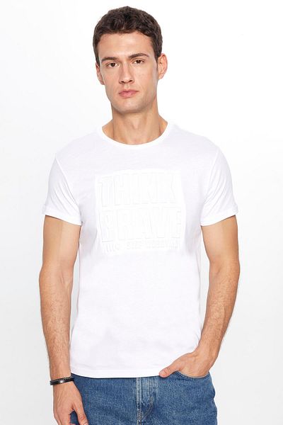 Tudors Λευκό T-Shirt με λαιμόκοψη - 100% βαμβάκι, απαλή υφή, στάμπα και λεπτή εφαρμογή