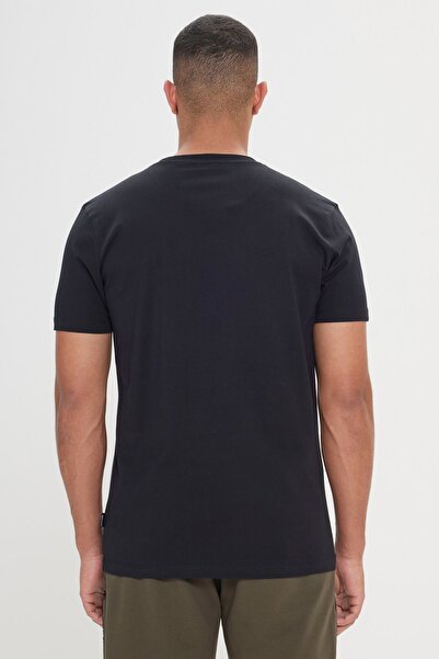 AC&Co / Altınyıldız Classics Men's Black Slim Fit Crew Neck 100% Organic Cotton T-Shirt
