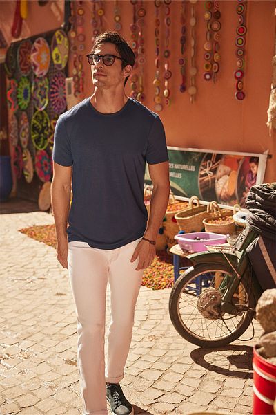ALTINYILDIZ CLASSICS Pánské triko Slim Fit Slim Fit Crew Neck Linen Look v námořnické modré