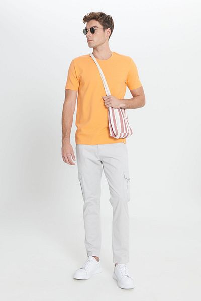 AC&Co / Altınyıldız Classics Pánské tričko Melon Ice Slim Fit Slim Fit Modal Crew Neck Soft Key Flexibilní základní tričko