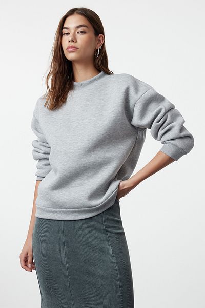 Trendyol Collection Graues, dickes Fleece-Sweatshirt mit halbem Rollkragen und entspannter/bequemer Passform TWOAW20SW0584