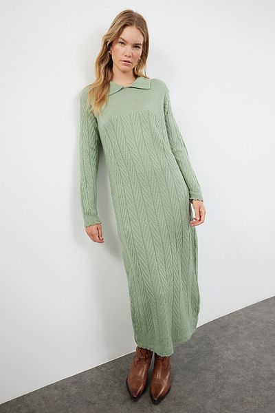 Trendyol Modest Πλεκτό φόρεμα με γιακά πόλο πράσινο ψάρι με μοτίβο πίσω - TCTAW25EB00030