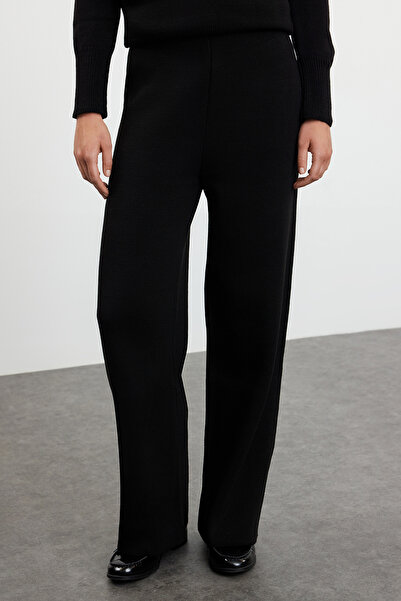 Trendyol Modest Černý Ecru lemovaný límec Detailní úpletový spodní a horní set TCTAW25US00006