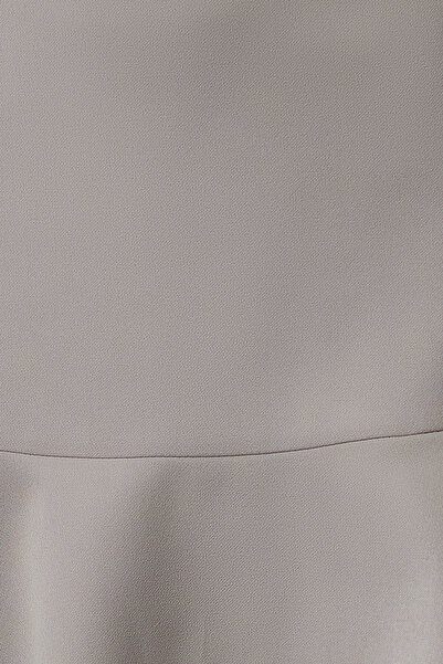 Trendyol Collection Fustă mini cu volan gri - țesută, TWOAW20ET0617