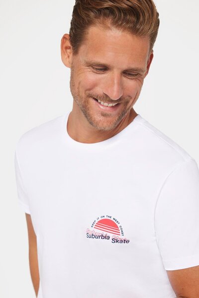 Tudors Λευκό T-Shirt με λαιμόκοψη - 100% βαμβάκι, απαλή υφή, στάμπα και λεπτή εφαρμογή